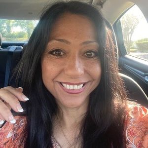 Meet your Posher, Monica